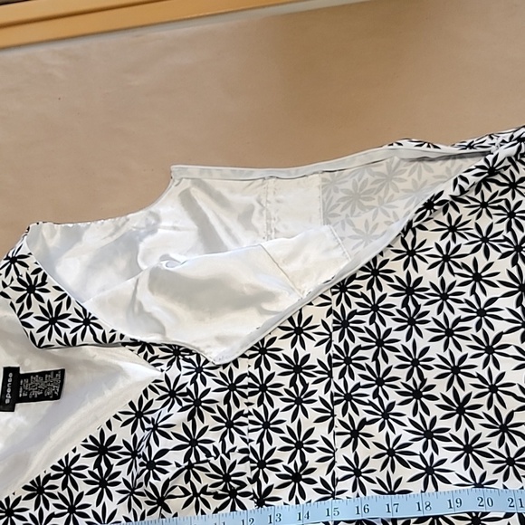 SPENSE Size Missy (10) Sleeveless Black White Daisy V-Neck Midi Dress EUC - Picture 11 of 11